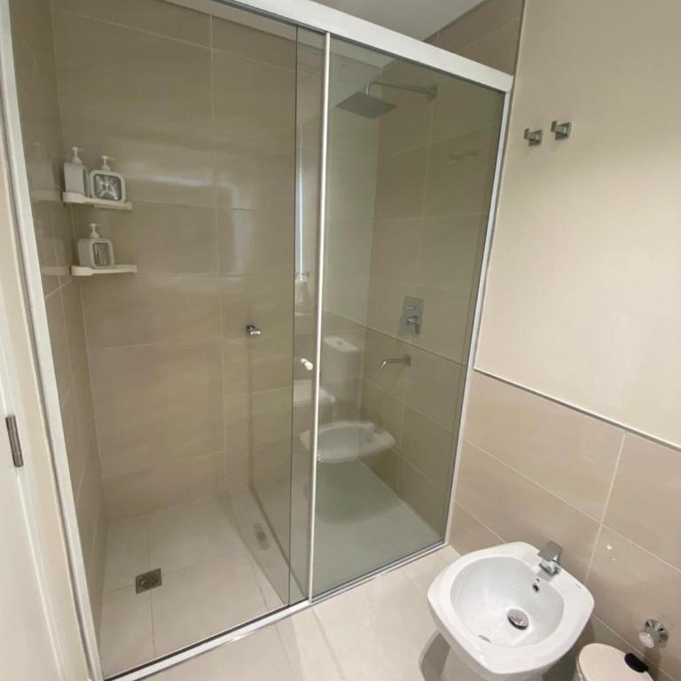 Comfy 2 BR apt in Molas Lopez Avenue - Apartment - 35
