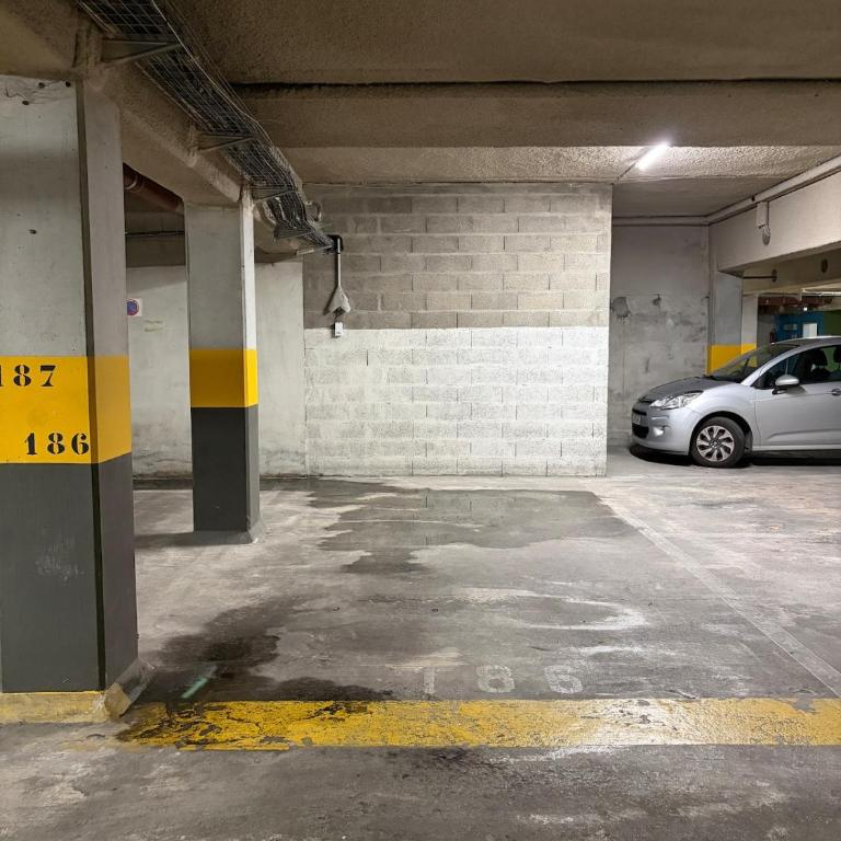 Vue sur port de la Rochelle et place de Parking - Apartment mit 1 Schlafzimmer - 16