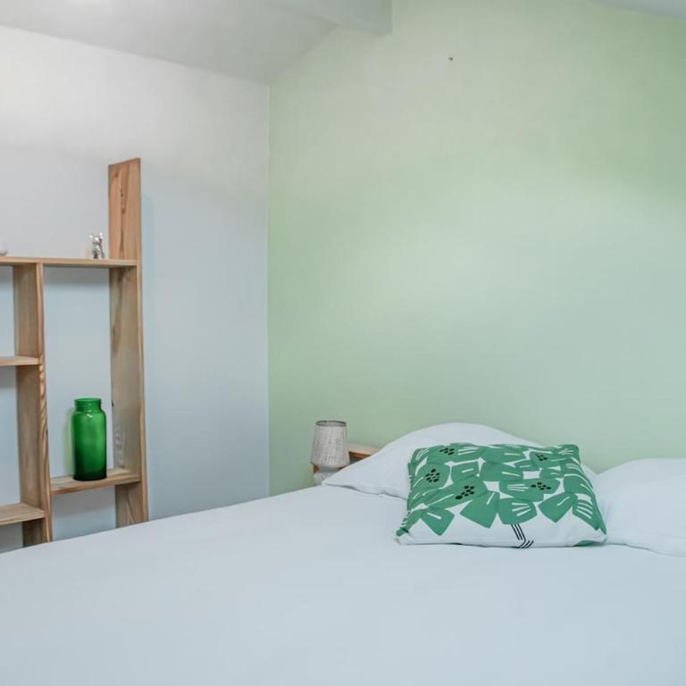 MAISON 4 PERSONNES bordure forêt - Two-Bedroom House - 16