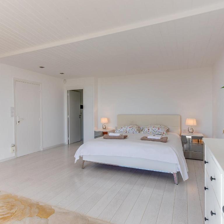 VILLA LOUPA VI4489 by Riviera Holiday Homes - Villa with Private Pool - 15