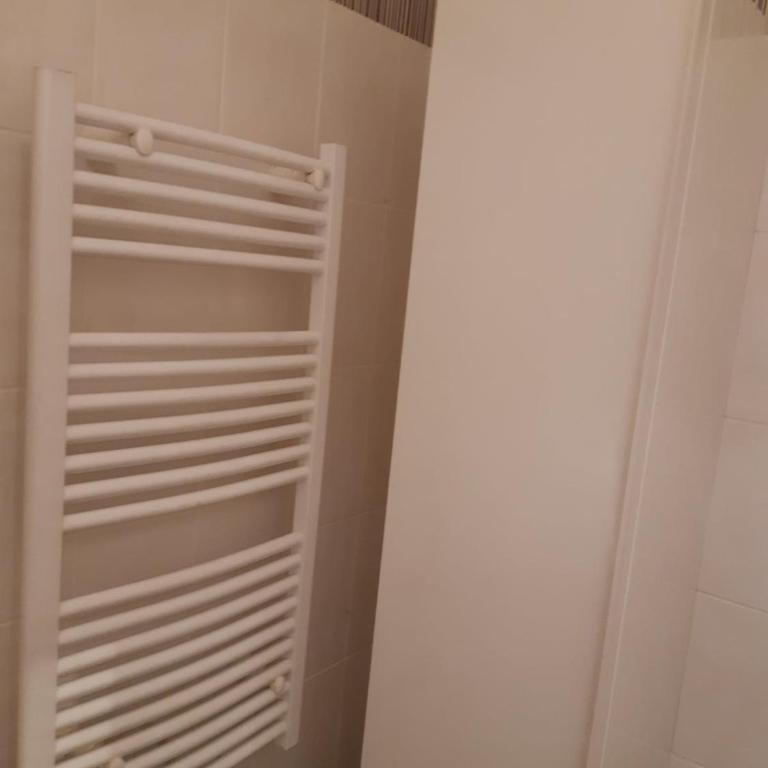 Superbe logement, proche commerces, stade et plage - Apartment - 28