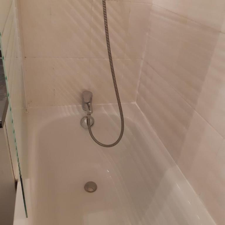 Superbe logement, proche commerces, stade et plage - Apartment - 27