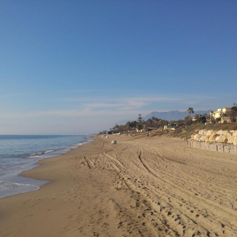 Bright Studio Pool Walk to Beach - Playa Real - Pass the Keys - Apartamento Estudio - 8