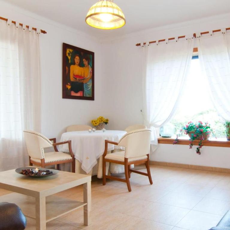 Can Picafort - Six-Bedroom Holiday Home - 4