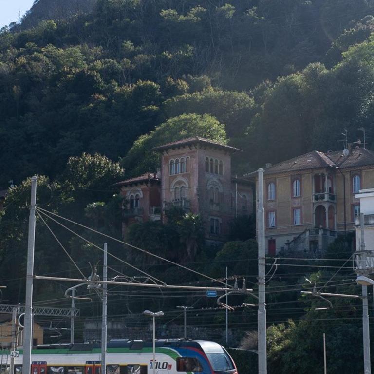 Three bedroom Central flat Near train station - Appartamento con 3 Camere da Letto - 3