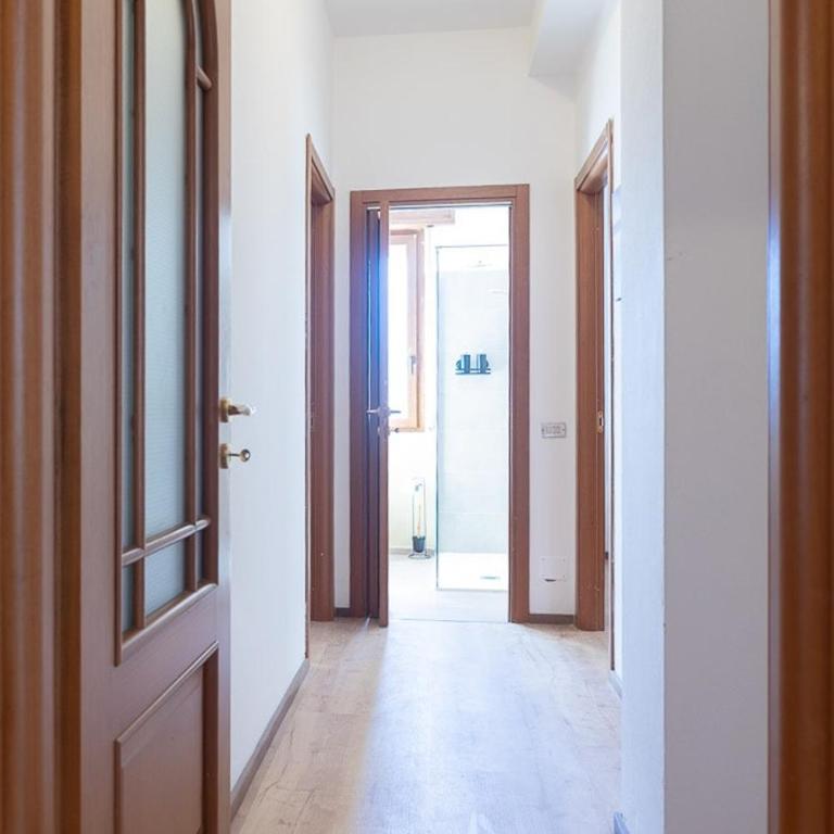 Three bedroom Central flat Near train station - Appartamento con 3 Camere da Letto - 17