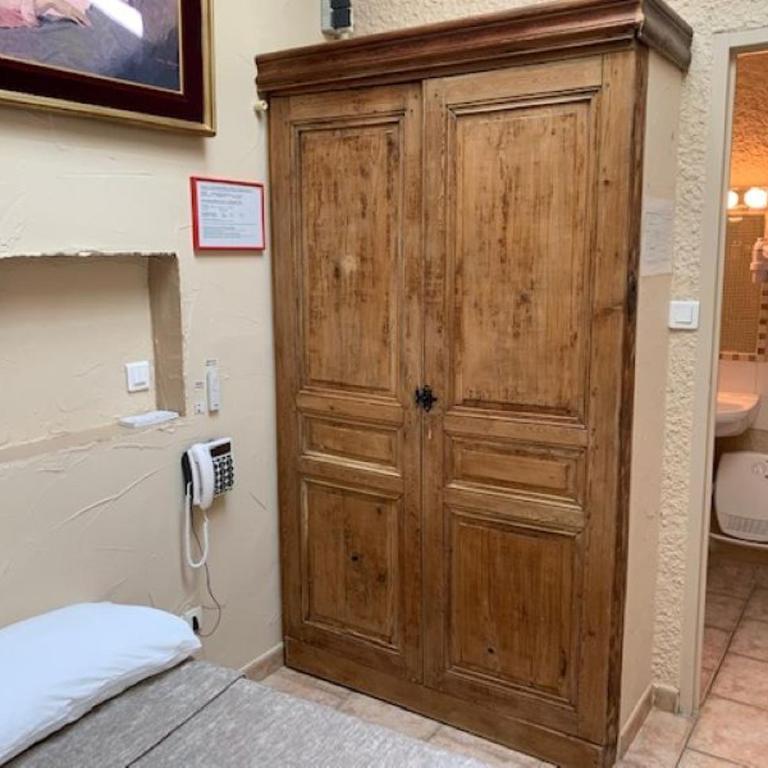 Hôtel Le Colbert - Chambre Double Standard - 3