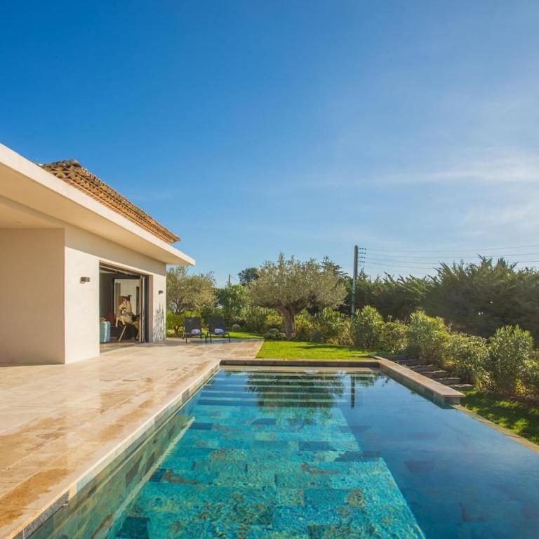 Villa 350m2 - Vue Mer - piscine - Clim - Parking - Villa - 3