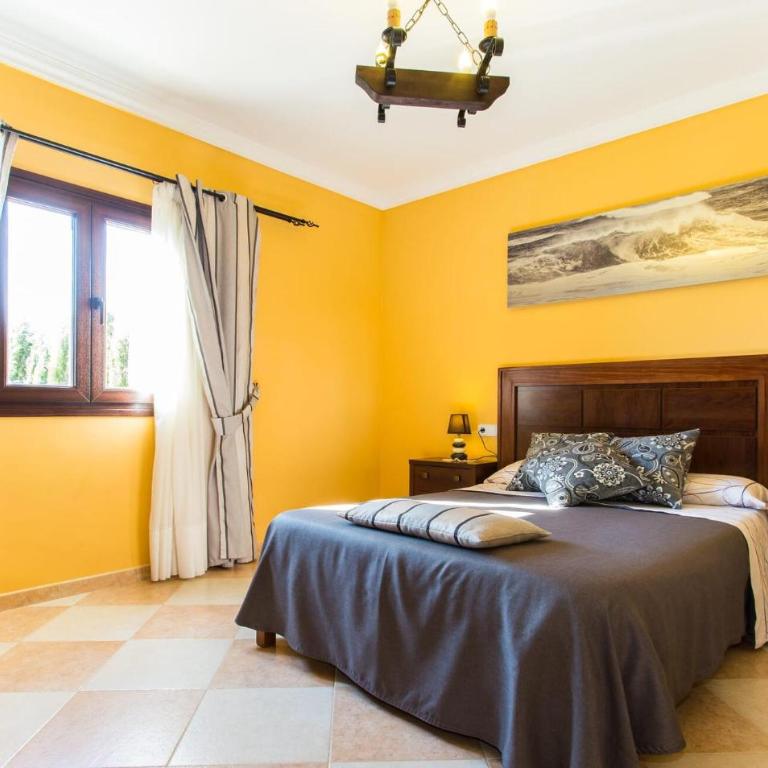 Ses Comunes - Four-Bedroom Vacation Home - 12