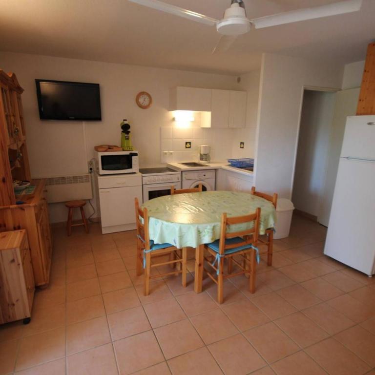 Belle villa 2 chambres, 5 couchages, jolie terrasse avec vue sur reserve, dans residence securisee avec piscine commune 800 m de la mer LRCS76 - Two-Bedroom House - 6
