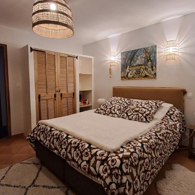 villa provençale avec piscine privée- jardin- terrasses ombragées à 5mn d'Arles - Villa con Piscina Privata - 20