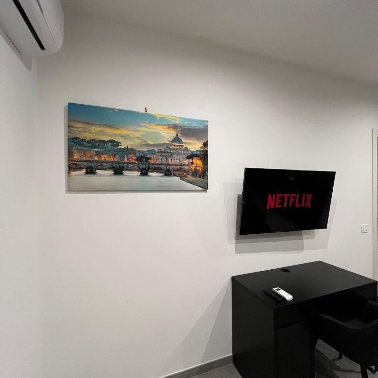 Modern Vatican Home - One-Bedroom Apartment - 25