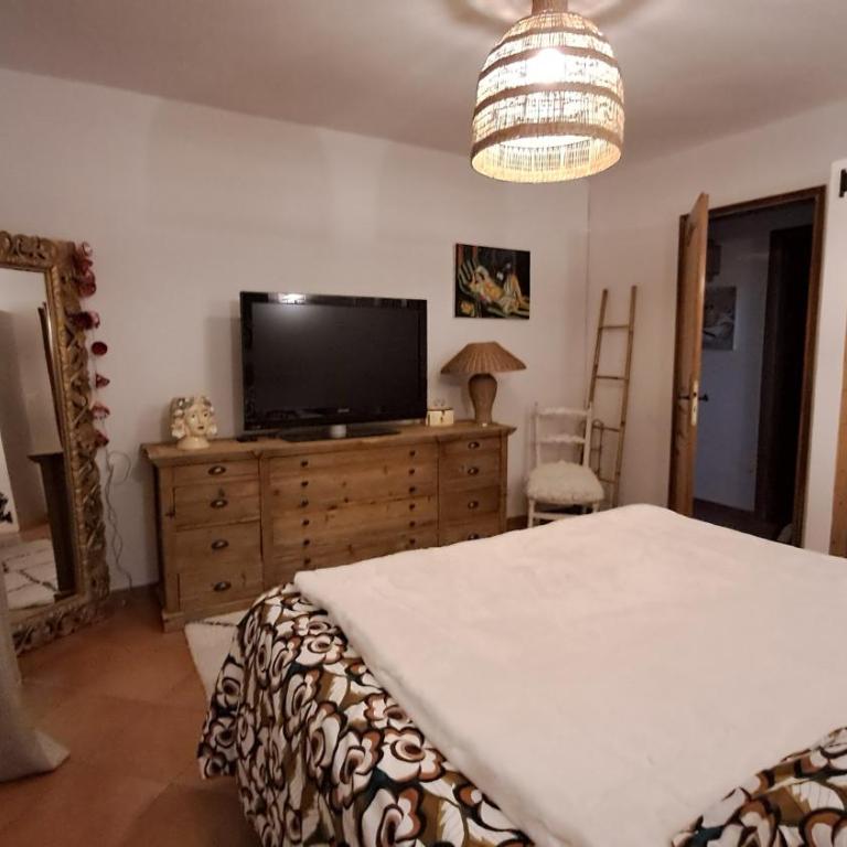 villa provençale avec piscine privée- jardin- terrasses ombragées à 5mn d'Arles - Villa con Piscina Privata - 19