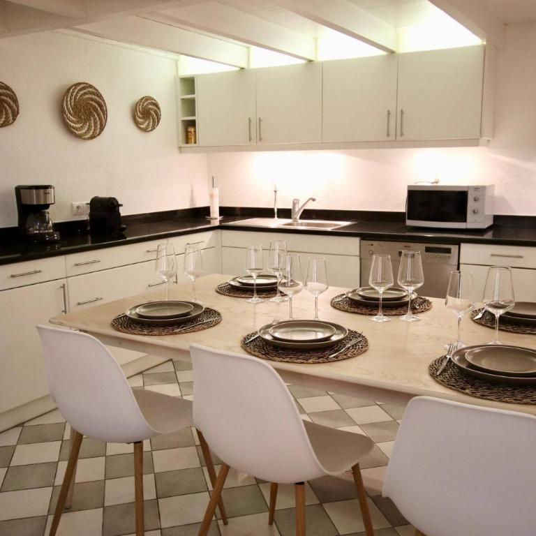 Charmant appartement au sein de la vieille ville - Appartement - 9