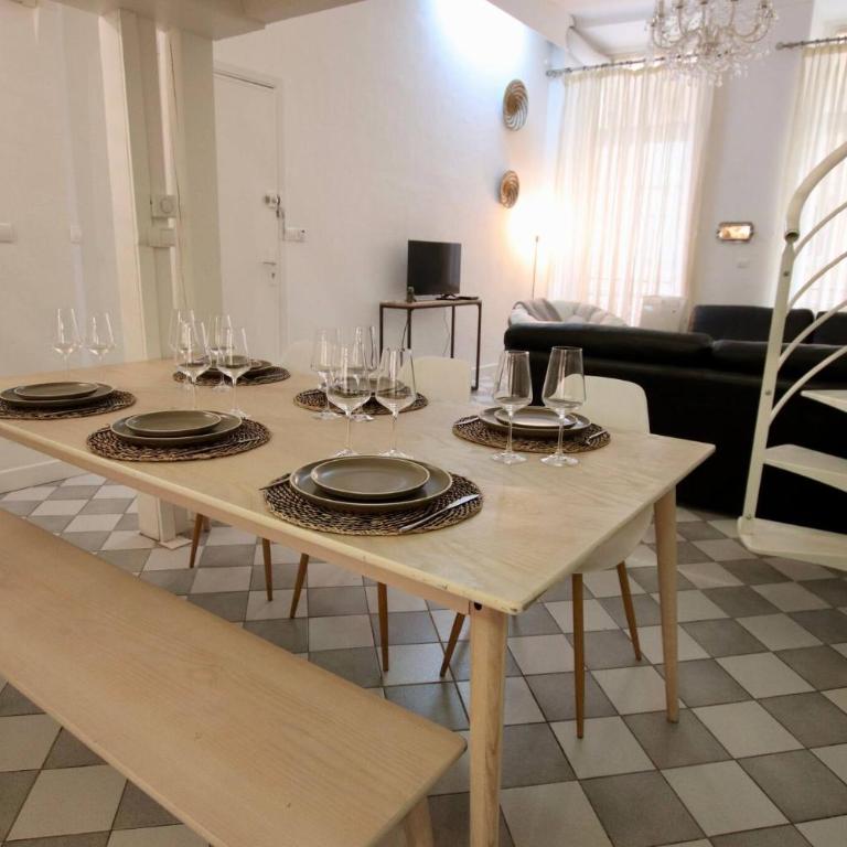 Charmant appartement au sein de la vieille ville - Appartement - 18