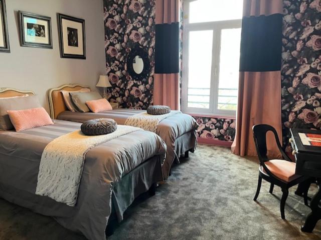 Les Lamartine-chambres d'hôtes - Grande Chambre Double - 1