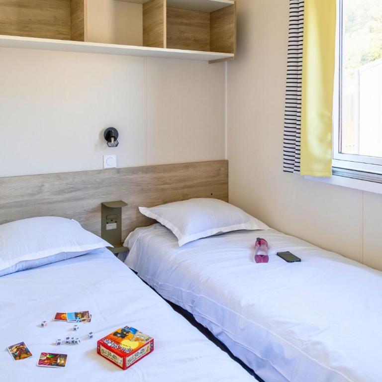 Camping les Tamaris *** - Mobile Home Premium - 4 Personnes - 5