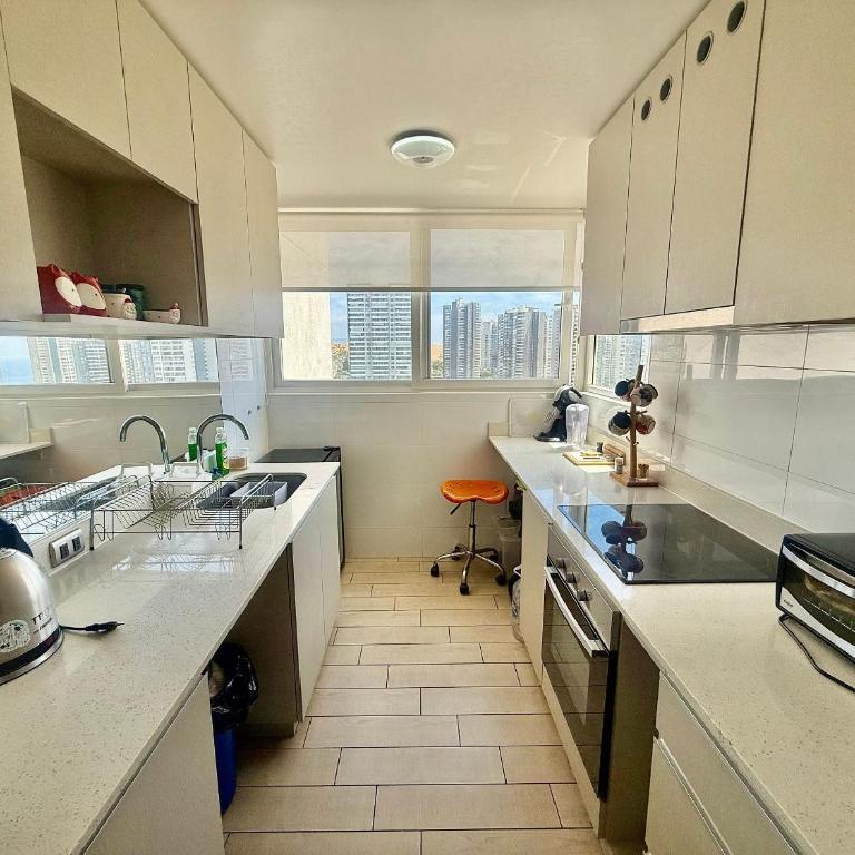 Spacious and Extraordinary Sea View - Apartment - 22