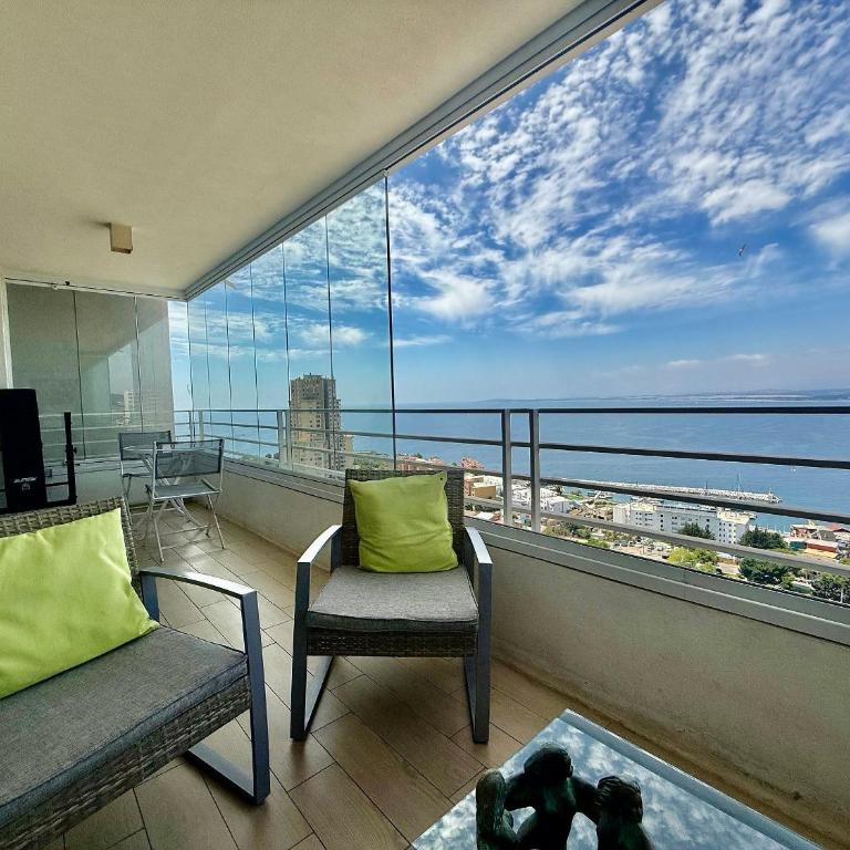 Spacious and Extraordinary Sea View - Apartment - 32
