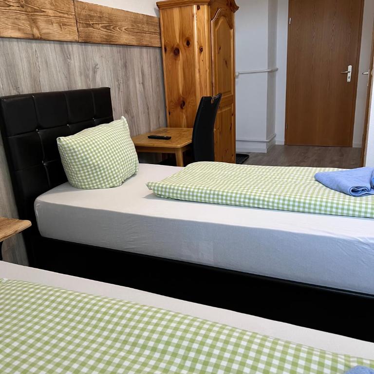 Gasthof Löwen - Budget Doppel-/Zweibettzimmer - 1
