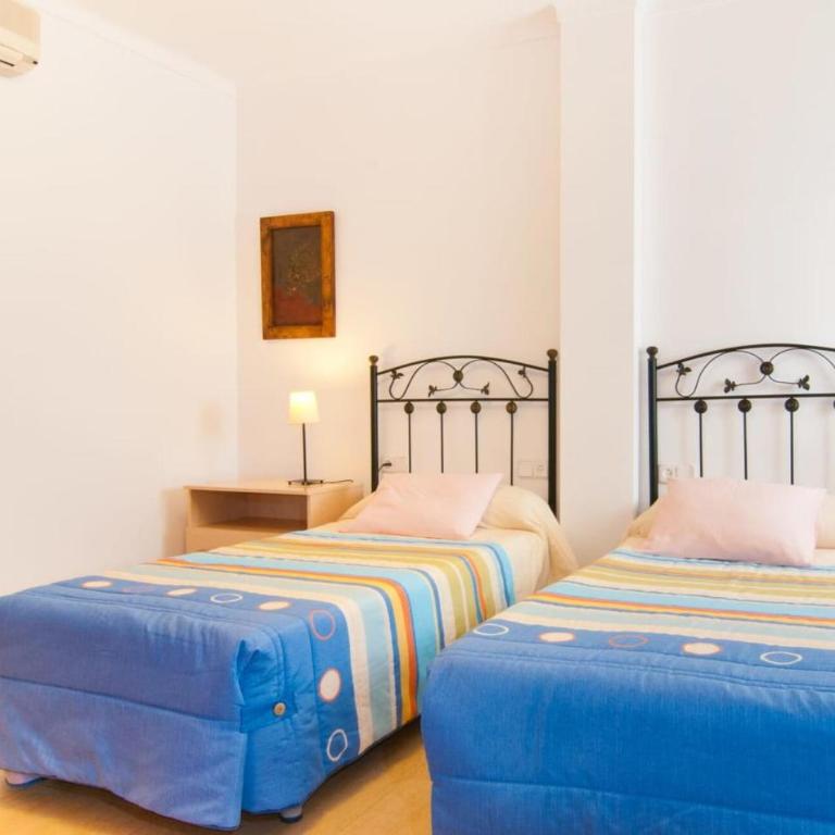 Can Picafort - Six-Bedroom Holiday Home - 22