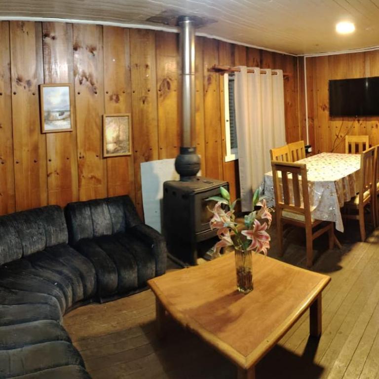 casa en Lican Ray - Four-Bedroom House - 4