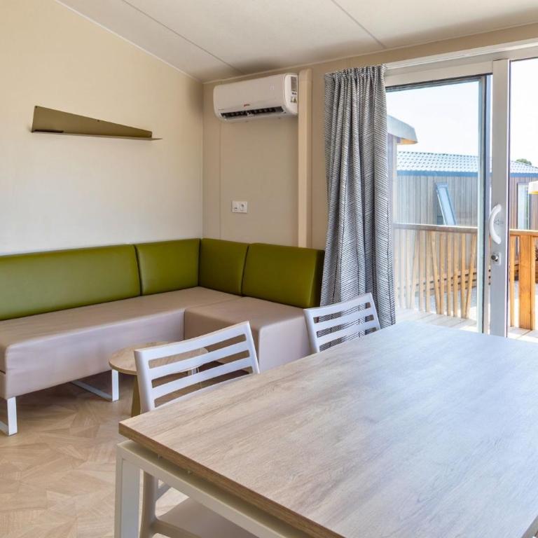 Camping les Tamaris *** - Grand Mobile Home 6 Places Premium Colline - 9
