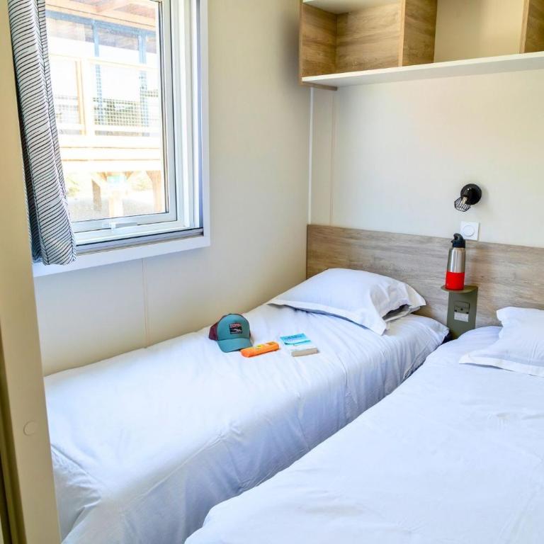 Camping les Tamaris *** - Grand Mobile Home 6 Places Premium Colline - 2