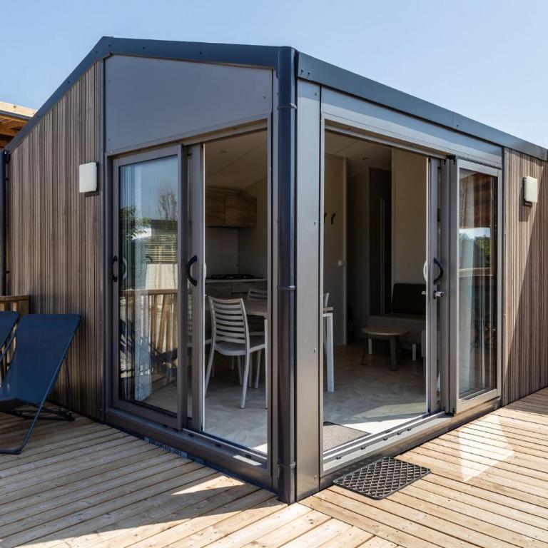 Camping les Tamaris *** - Grand Mobile Home 6 Places Premium Colline - 8
