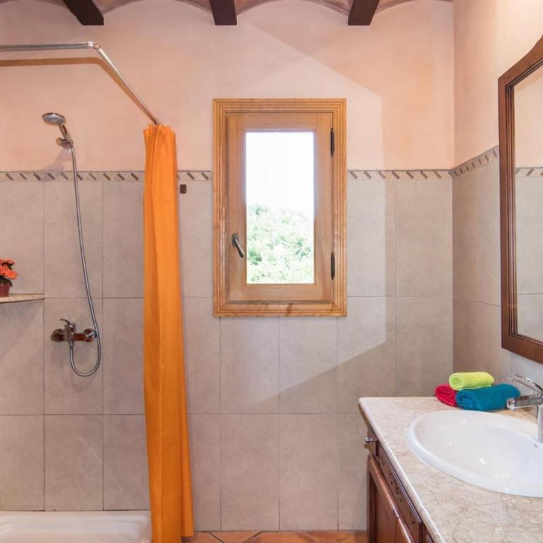 Can Polito - Three-Bedroom Vacation Home - 17