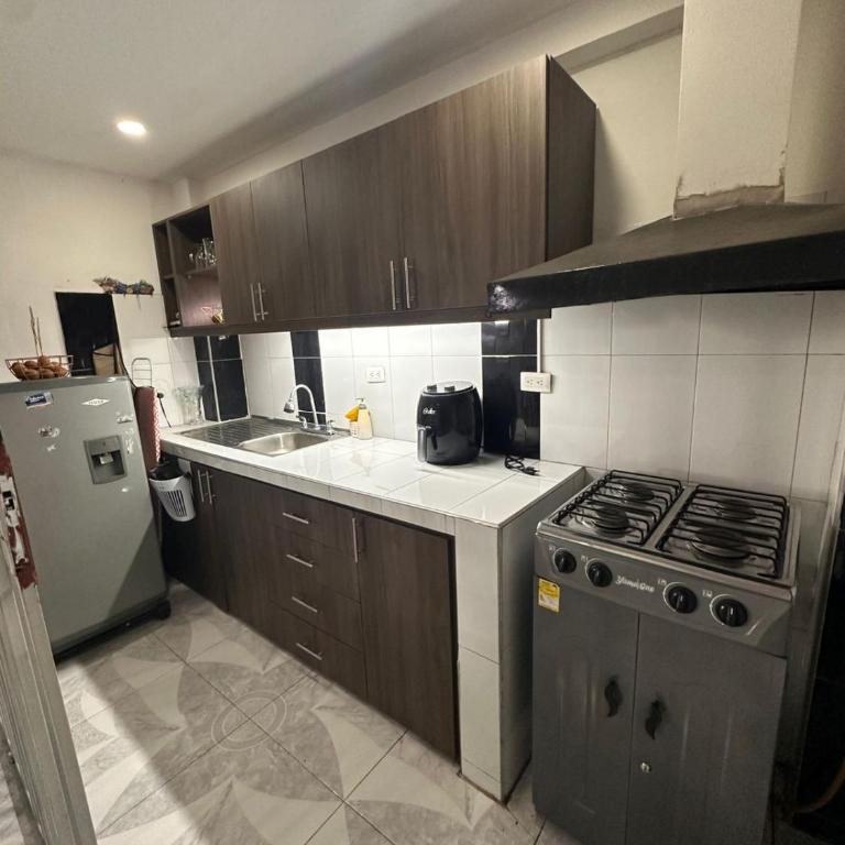 apartamento frente al terminal de pitalito - Apartamento de 2 dormitorios - 12