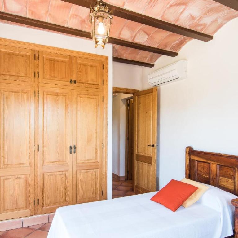 Can Polito - Three-Bedroom Vacation Home - 14