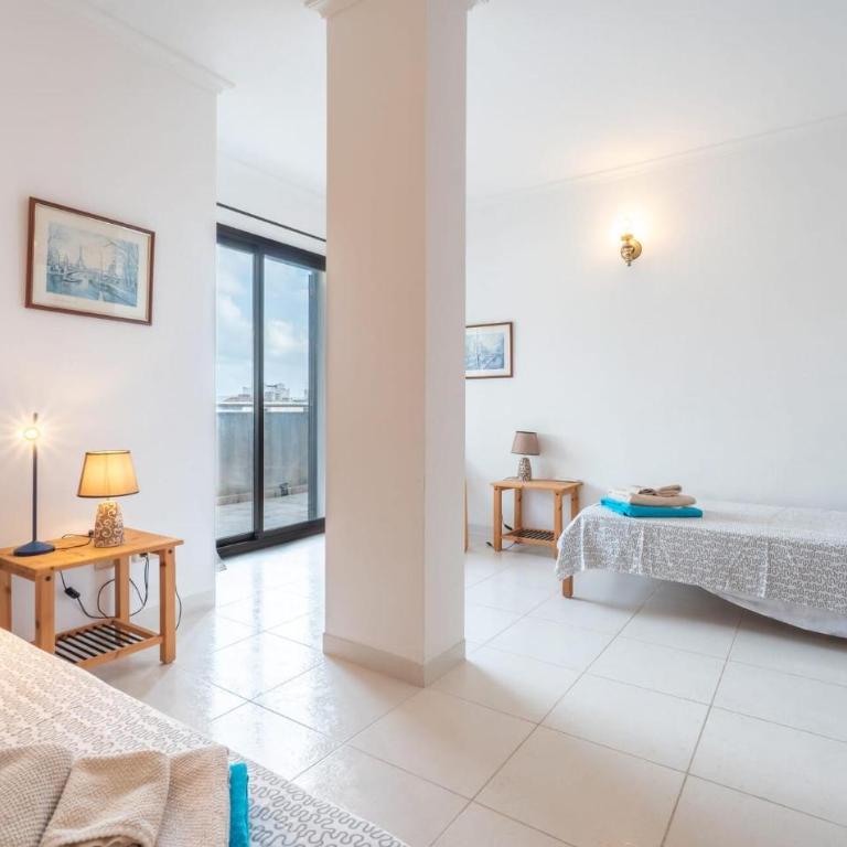 Atico Roger De Flor - Apartamento de 3 dormitorios - 14