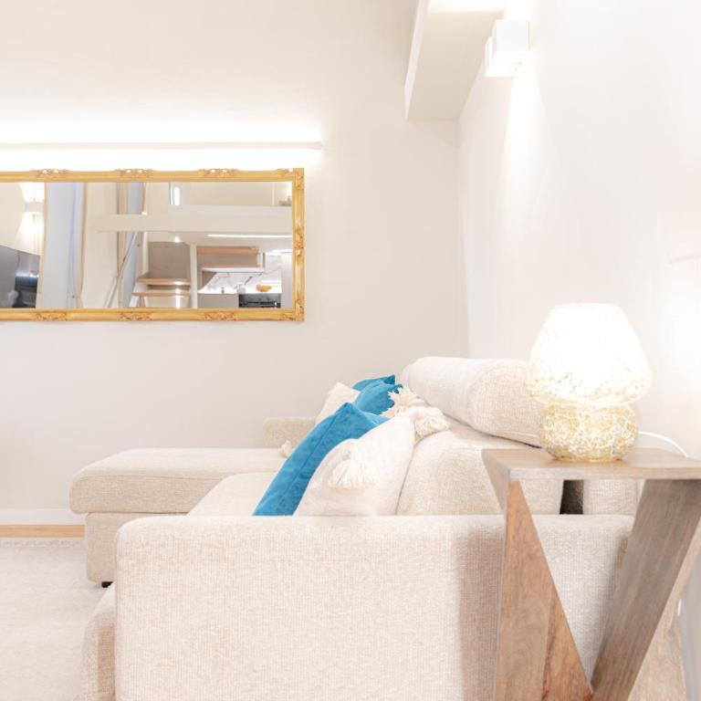 CASA LE 4 ARTI - 86Mq in Via Lagrange 43 LUXURY - One-Bedroom Apartment - 45