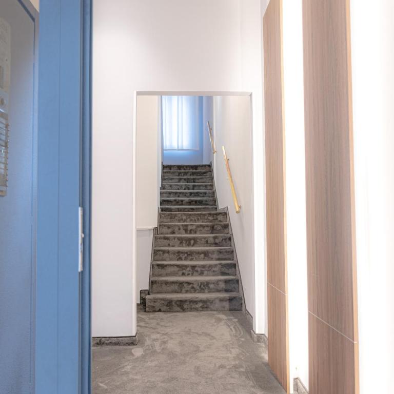 CASA LE 4 ARTI - 86Mq in Via Lagrange 43 LUXURY - One-Bedroom Apartment - 64