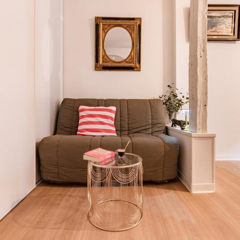 2-bedrooms,18th Century Historic Stay in Toulouse Center, 6 people - Appartement 2 Chambres - 12