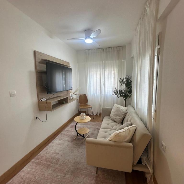 Miralmar Urban Comfort - Two-Bedroom Apartment - 5