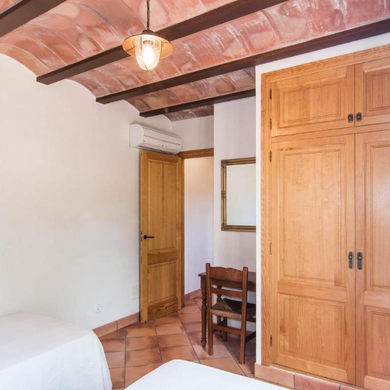 Can Polito - Three-Bedroom Vacation Home - 10