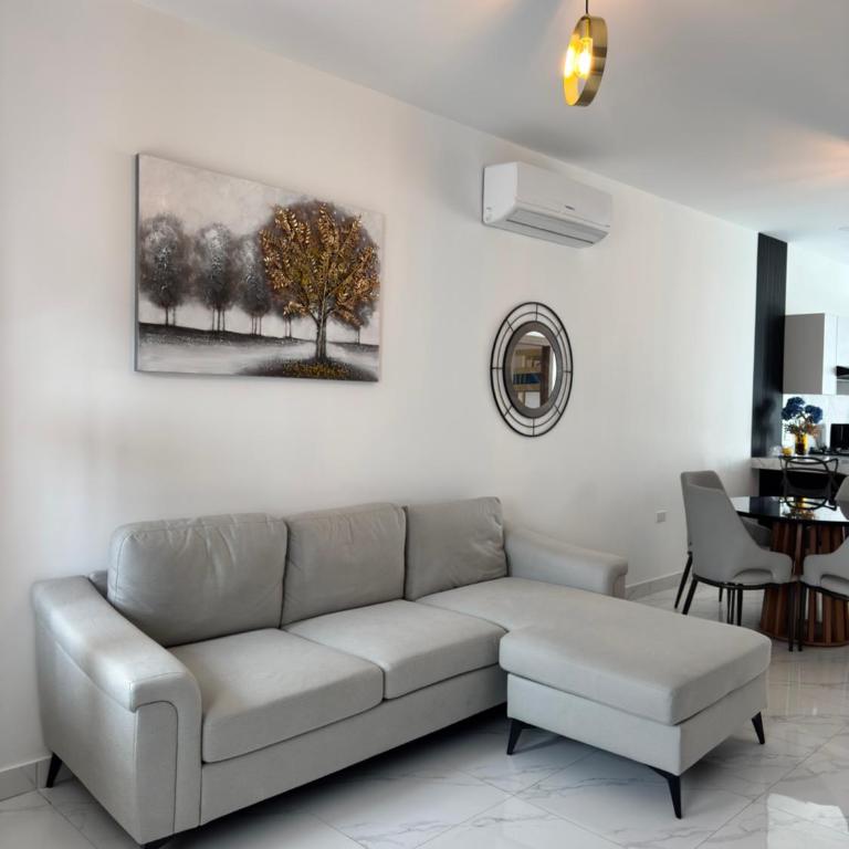 Lujosa Casa Privada con Piscina - Three-Bedroom House - 3