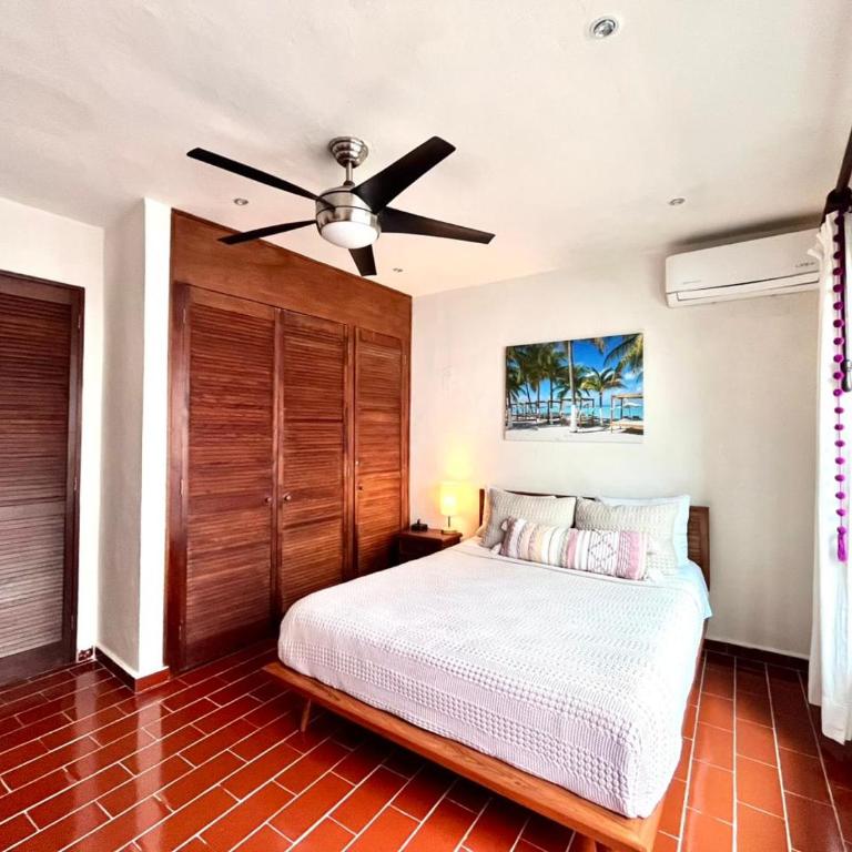 The Mermaid and The Pearl Boutique Hotel - Queen Room - 6