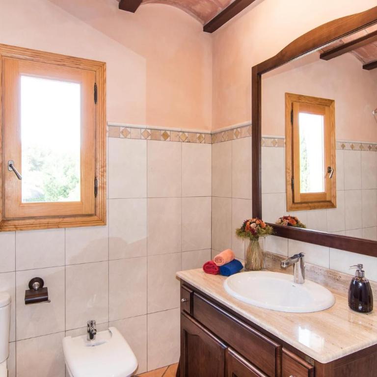 Can Polito - Three-Bedroom Vacation Home - 16