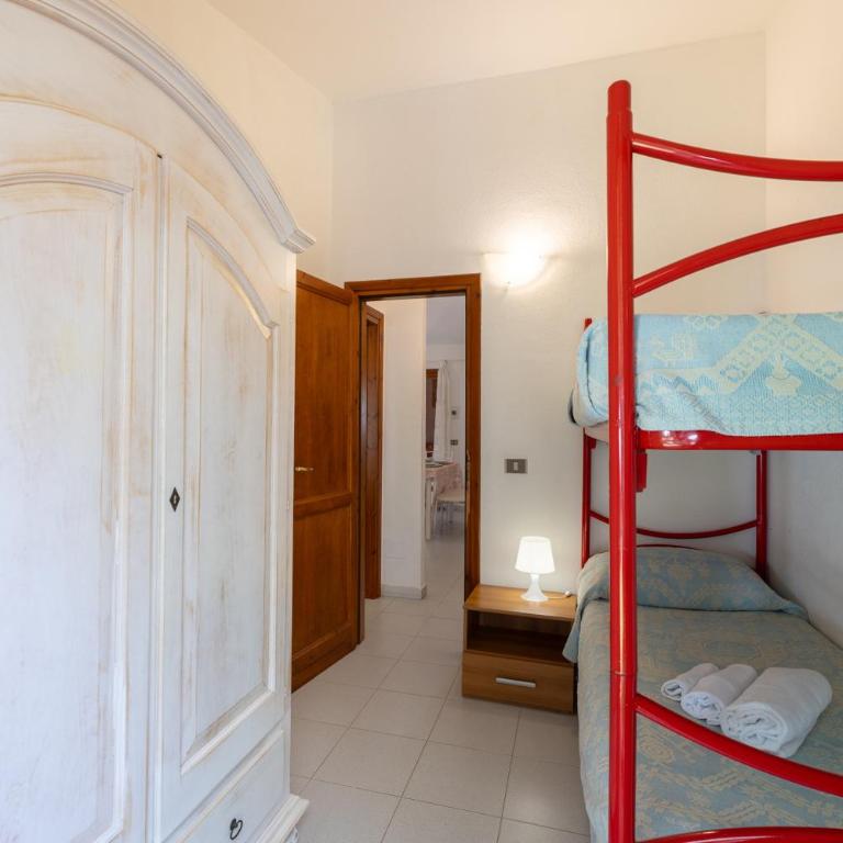 ISA-apartments with air conditioning and private outdoor space in San Teodoro - Appartamento con 2 Camere da Letto - 11
