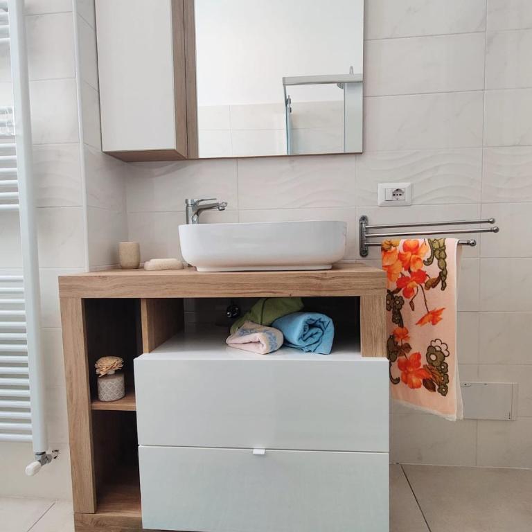 Lecco Vibes - Appartamento con 1 Camera da Letto - 5