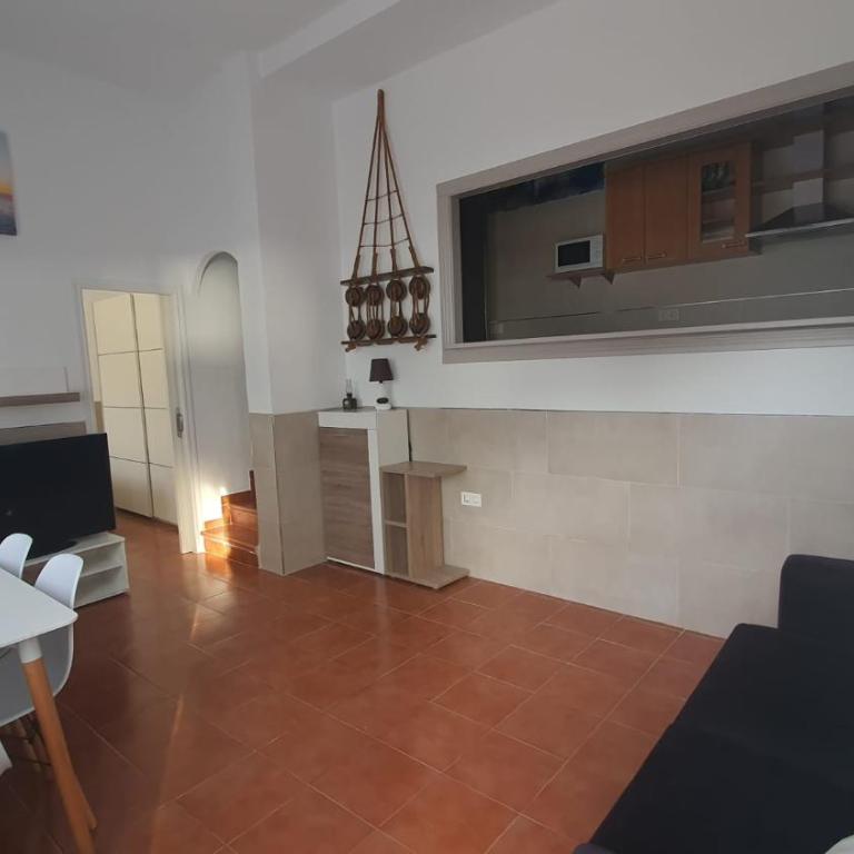 Playa Almadraba 1a Linea - One-Bedroom Apartment with Sea View - 3