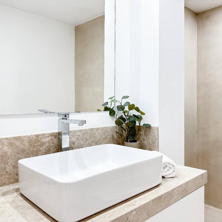 Studio in Private Urbanization next to the SEA - One-Bedroom Apartment - 27