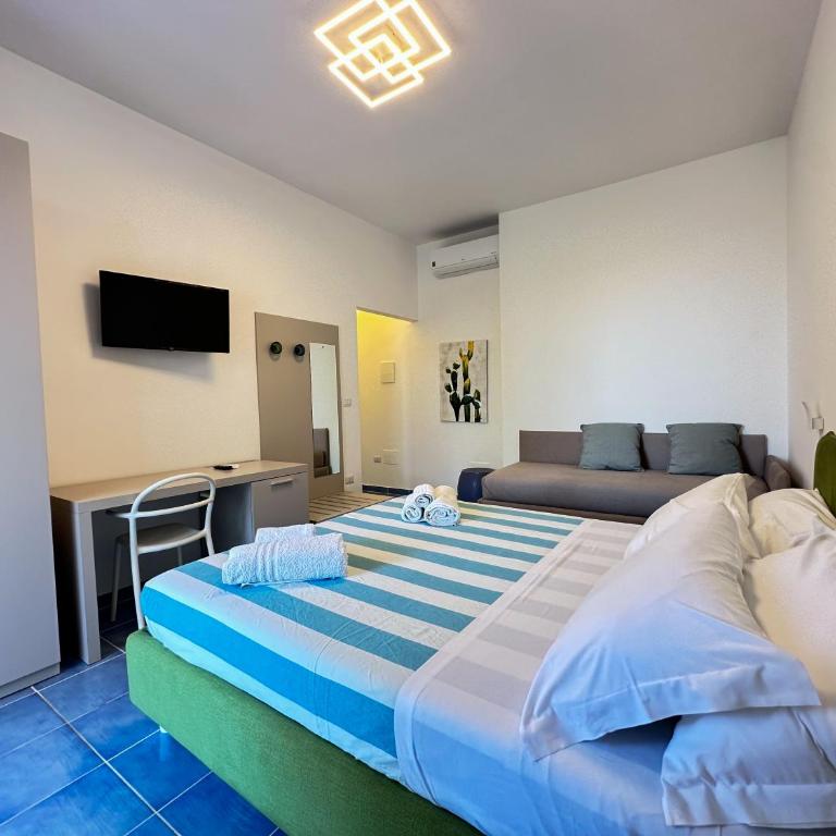 ItineraBaiaVerde Rooms & Breakfast - Camera Tripla con Balcone - 3