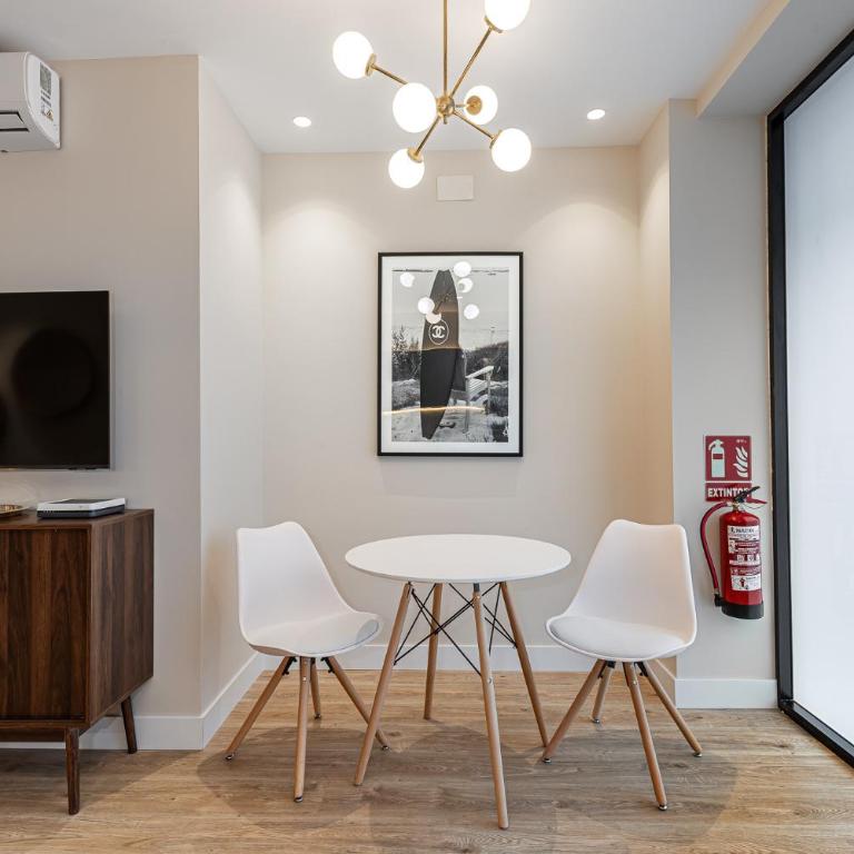 Waou Bernabeu I - One-Bedroom Apartment - 9