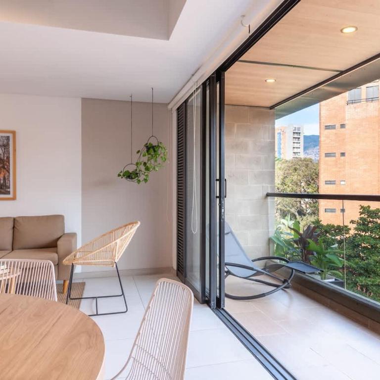 NOK Fancy 3BR Balcony in Laureles Medellin - Apartment - 1
