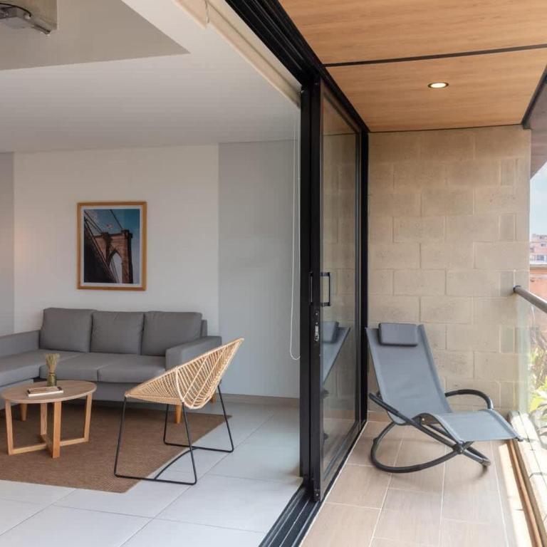 NOK Lovely 3 BR with Balcony in Laureles Medellin - Apartment - 4