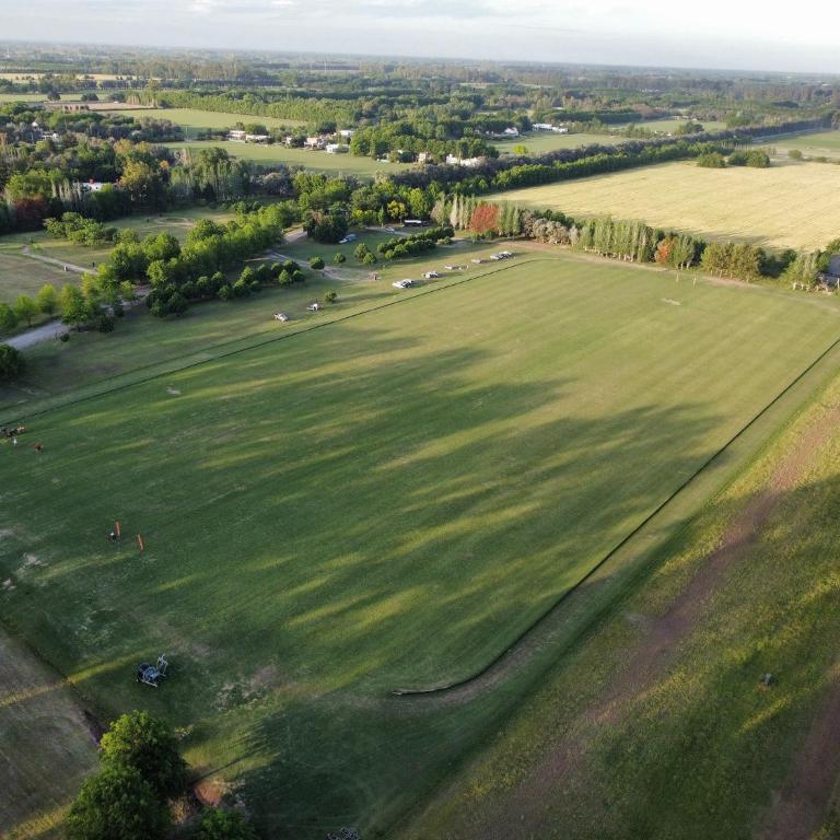 RentUp - Retiro de lujo Casa moderna con jardin y piscina en Pilar - Casa de 4 dormitorios - 9